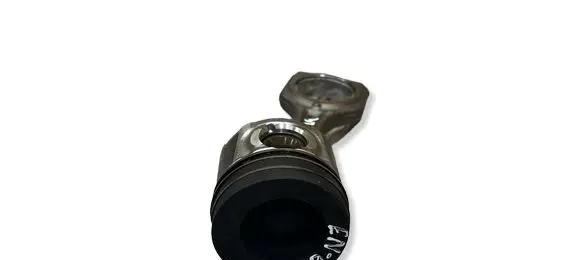 Ford Focus Piston with connecting rod 619