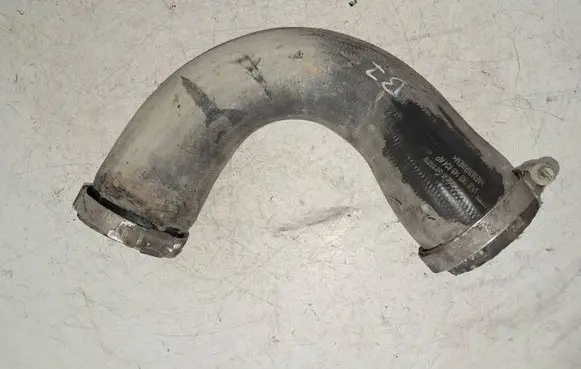 Volkswagen PASSAT B7 Intercooler hose/pipe 1K0145834AP