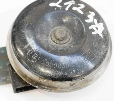Isuzu Trooper Horn signal 8972183822