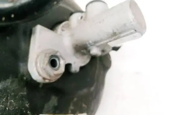 Master brake cylinder
