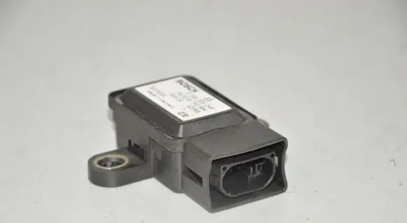 BMW 5 E39 ESP acceleration yaw rate sensor 0265005248 6753694