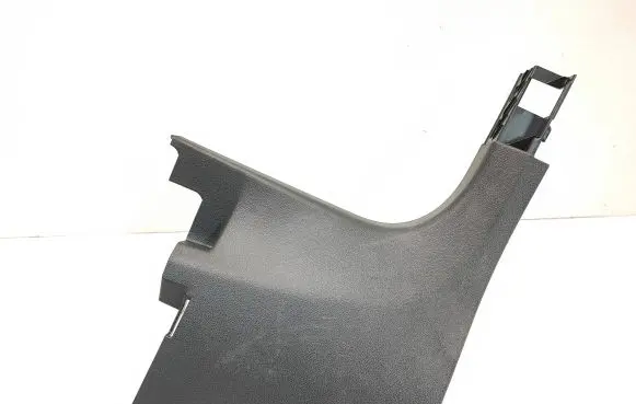 Foot area side trim
