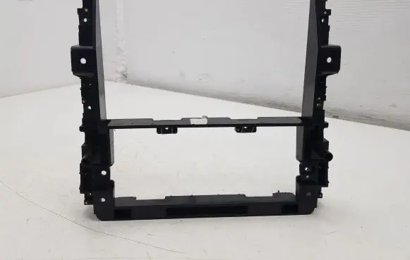 Volkswagen Touran I Radio/GPS head unit trim 1T0858005A