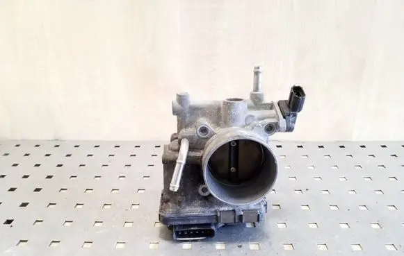 Subaru Legacy Throttle valve 16112AA010