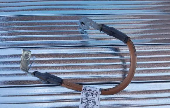 BMW 4 G22 G23 G24 G26 Negative earth cable (battery) 8797683 8797682 E5C858