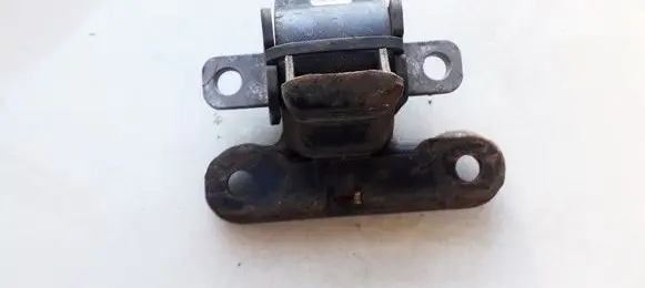 Chrysler Sebring (JS) Engine mount bracket 05085469AB (P)05085469AB