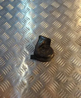 BMW 5 E60 E61 Horn signal 703881157 024148
