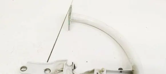 Volkswagen PASSAT B7 Tailgate/trunk/boot hinge 3C5827302B