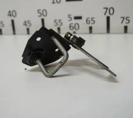 BMW 5 F10 F11 Engine bonnet/hood lock/latch loop/hook 7183764