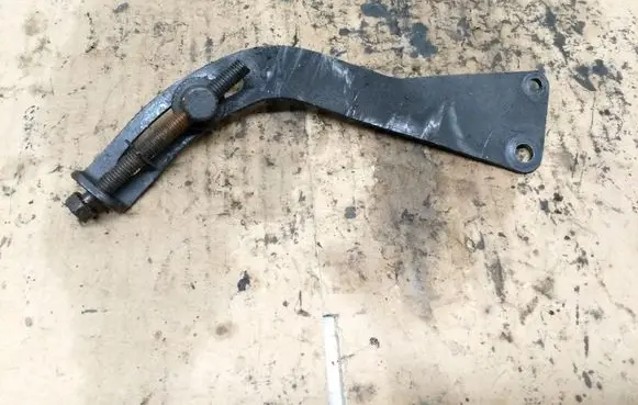 Nissan Almera Tino Generator/alternator bracket 