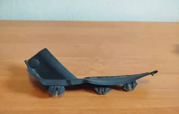 Renault Twingo III Windshield trim 668637847R MP7063