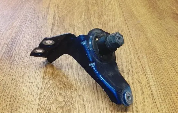 BMW X3 G01 Fender mounting bracket 7397513