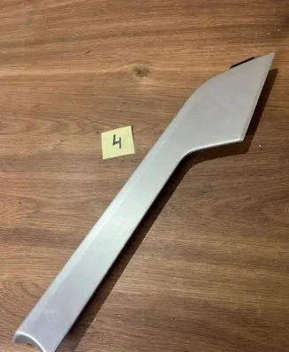 Audi A4 S4 B8 8K Front door trim bar 8W0867409