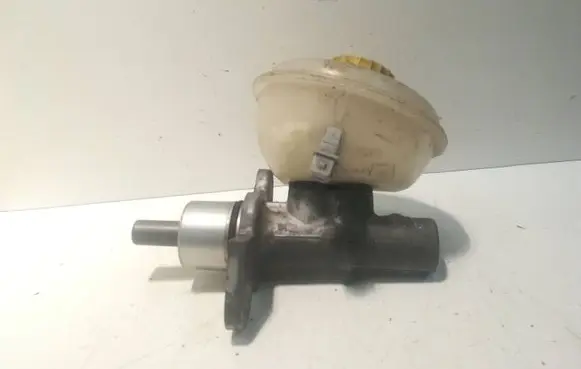 Volkswagen PASSAT B5 Master brake cylinder