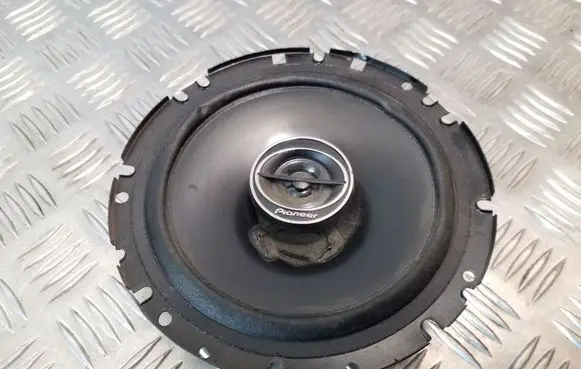 Opel Vivaro Front door speaker