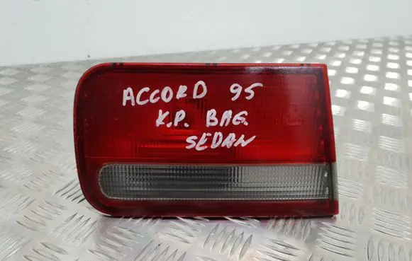 Honda Accord Tailgate rear/tail lights 236207