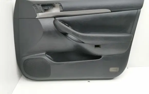 Toyota Avensis T250 Front door card panel trim