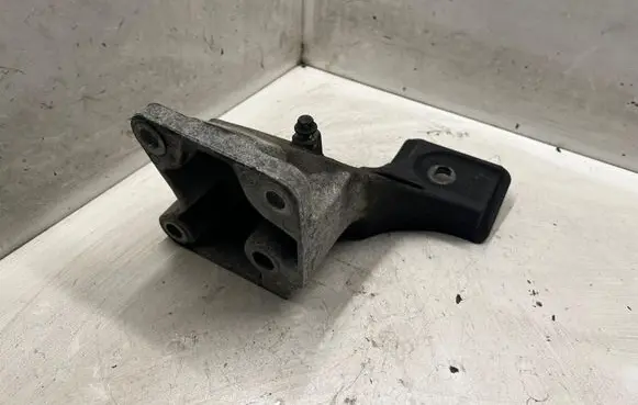 Jaguar XF Engine mounting bracket AH226037BA