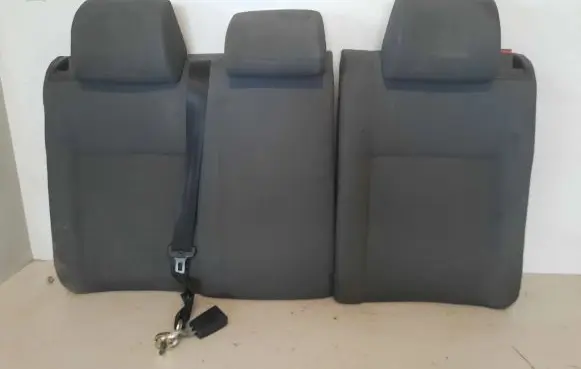 Volkswagen Golf IV Rear seat 
