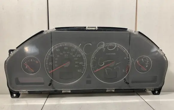 Volvo XC90 Speedometer (instrument cluster) 30746111