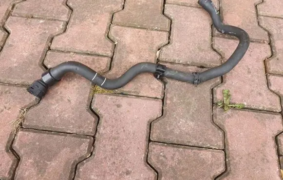Opel Insignia A Engine coolant pipe/hose 22798138
