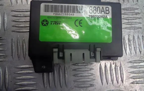 Chrysler PT Cruiser Central locking relay P04671880AB