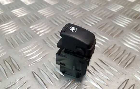 Hyundai Tucson JM Electric window control switch