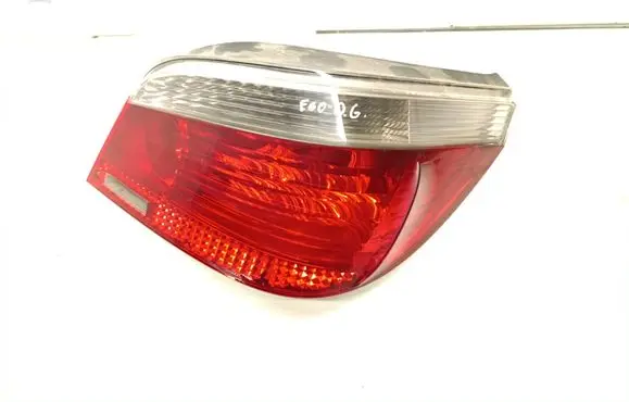 BMW 5 E60 E61 Rear/tail lights 6923306