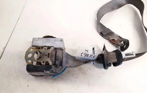 Seat Toledo II (1M) Front seatbelt 1m0857705a