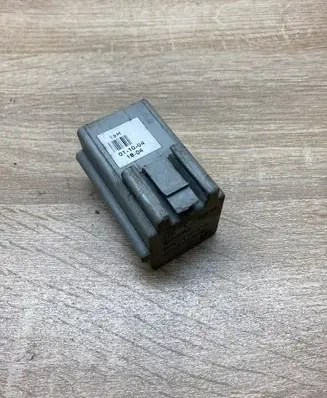 Opel Astra G Other relay 13178656 ZUS55