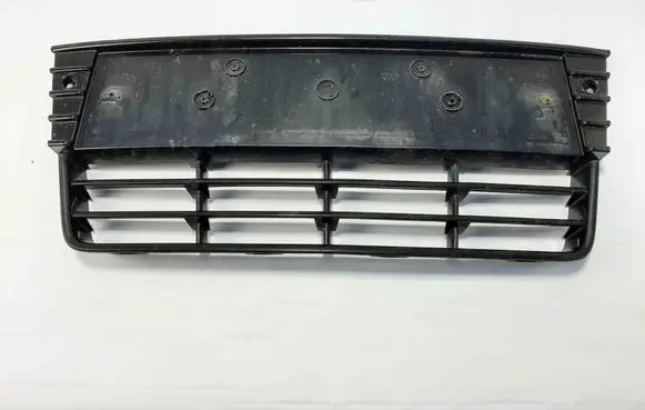 Ford Focus Front grill BM5117K945F