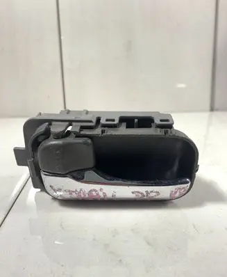Nissan X-Trail T30 Front door interior handle