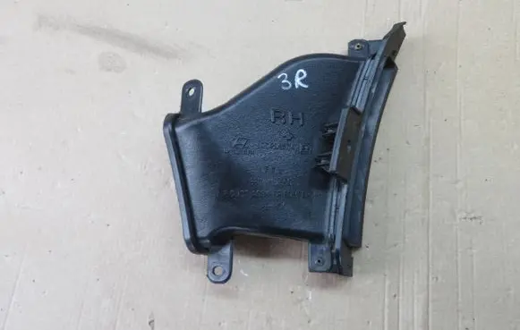 Hyundai i40 Brake cooling air channel/duct 865723Z500