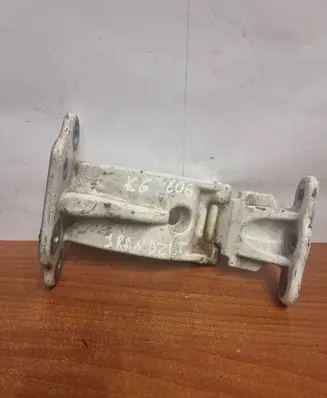 Ford Transit Custom Rear door upper hinge