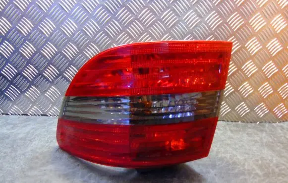 Mercedes-Benz B W246 W242 Rear/tail lights A1698200377
