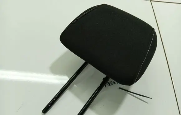 Citroen C3 Front seat headrest 