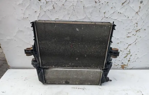Coolant radiator