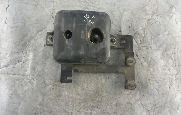 Vacuum air tank