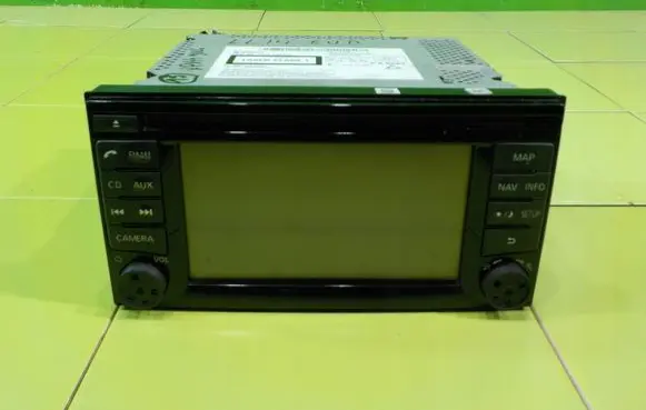 Nissan Juke I F15 Radio/CD/DVD/GPS head unit 7612033033