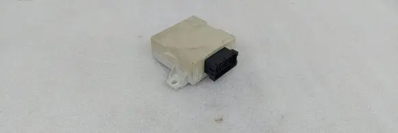 Toyota Avensis T250 Window wiper relay 150696
