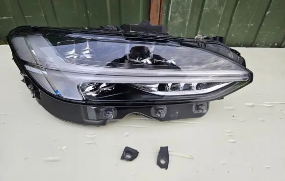 Volvo S90, V90 Headlights/headlamps set 31468901