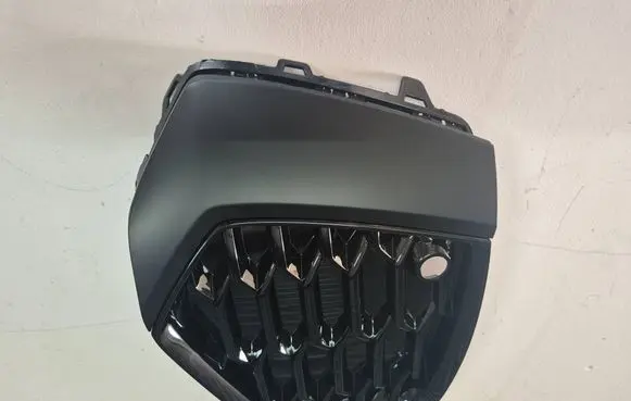 Audi A3 8Y Front bumper lower grill 8Y0807672A