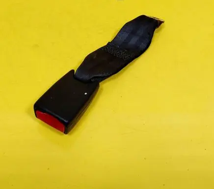 Mitsubishi Lancer Rear seatbelt buckle 