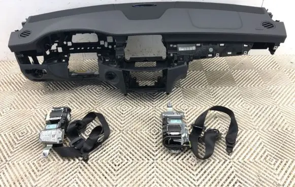 Mercedes-Benz CLK A209 C209 Dashboard 