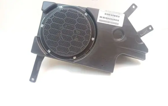 Jeep Cherokee Subwoofer speaker 26777AF 05091212AB F1AA123147041