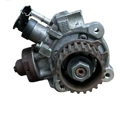 Peugeot 208 I Fuel injection high pressure pump 9688499680 0445010516