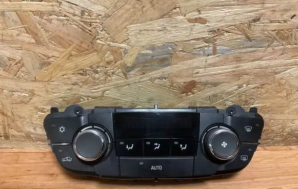 Opel Insignia A Climate control unit 13273095