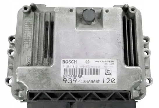Alfa Romeo 159 Engine control unit/module 55205658