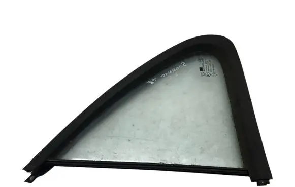 KIA Sorento Rear vent window glass 43R000070 E000472 DR83562