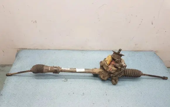 Suzuki Swift I Steering rack
